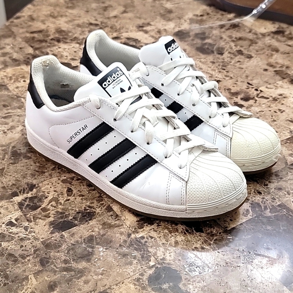 Adidas Superstar Men's US Size 5.5 Woman's 7.5